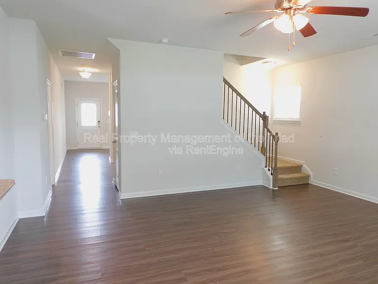 390 Spaulding St — Photo 3