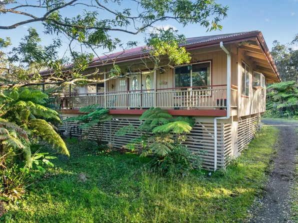 11-3837 Nahelehani St, Volcano, HI 96785