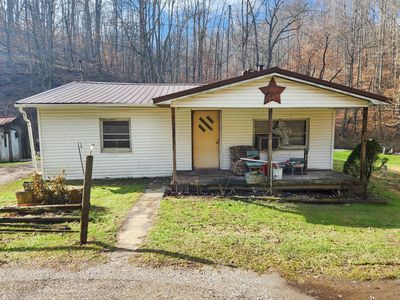 9881 State Route 172, Flatgap, KY, 41219