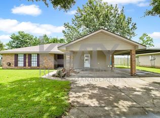 114 Chicory Ln, Lafayette, LA 70506