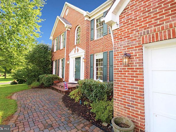 2nd image of 7314 Rosewood Manor Ln
