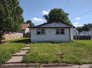 1204 Margaret St, Pekin, IL 61554