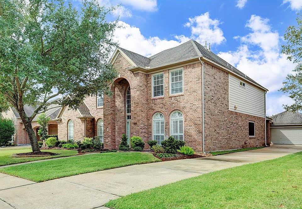 1st image of 8703 Magnolia Forest Dr