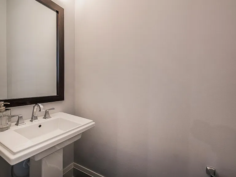 118 W Starr Ave — Photo 16