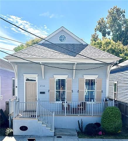 1st image of 2542 Onzaga St