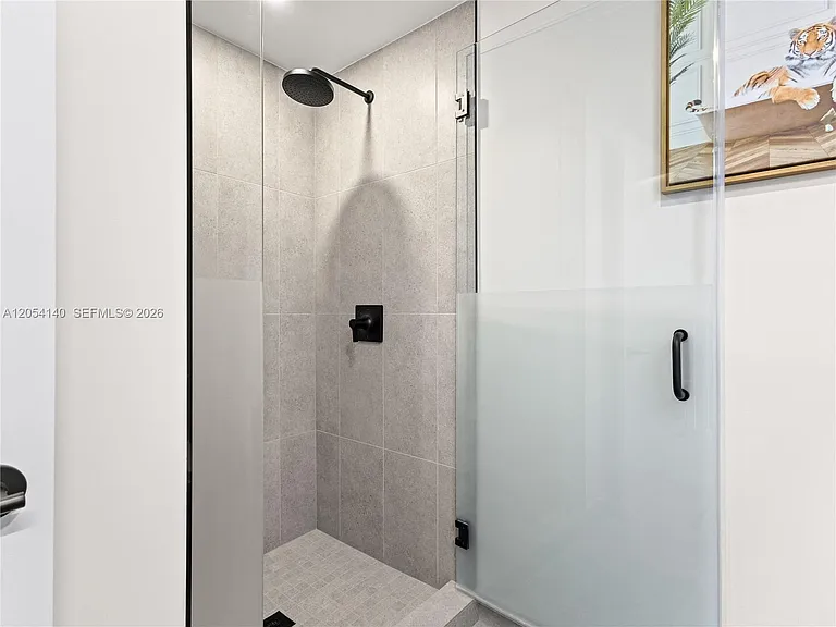 121 NE 5th St #901B — Photo 41