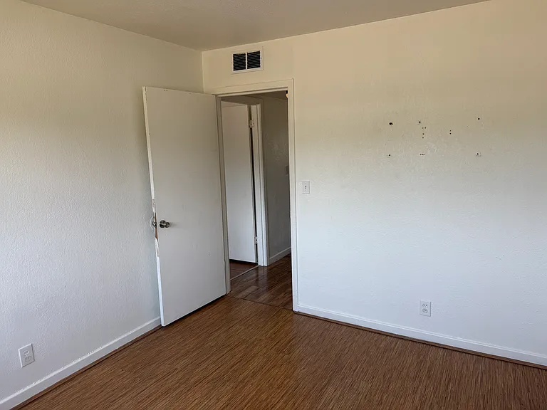 1313 Calaveras St #A — Photo 26