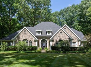 115 Woodside Dr, Michigan City, IN
