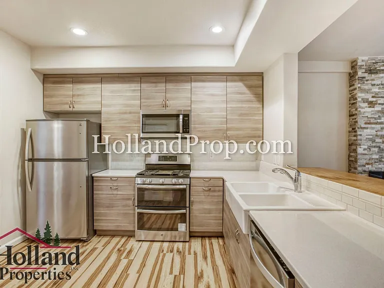 248 NW Prescott Pl — Photo 16