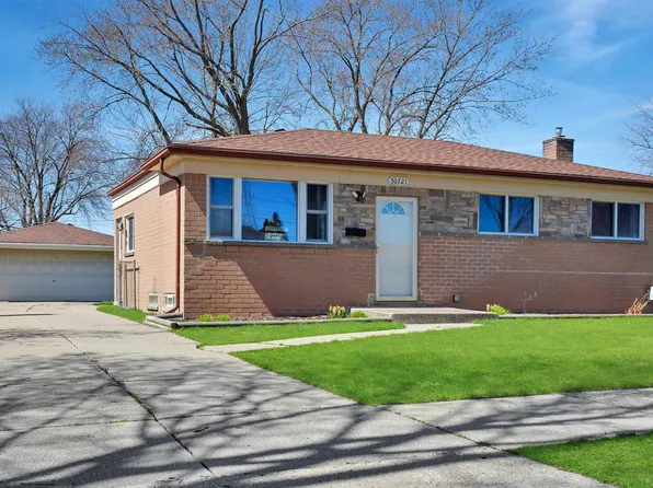 30721 Pinto Dr, Warren, MI 48093