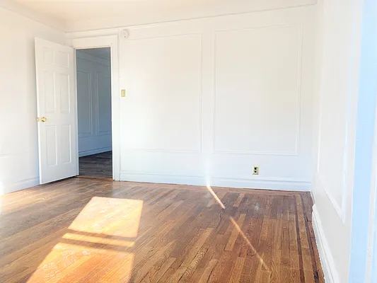 Rented by ZealEstate Group Inc | media 8