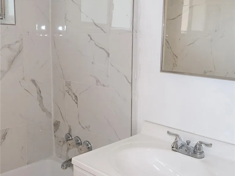 501 University Ave #3 — Photo 4