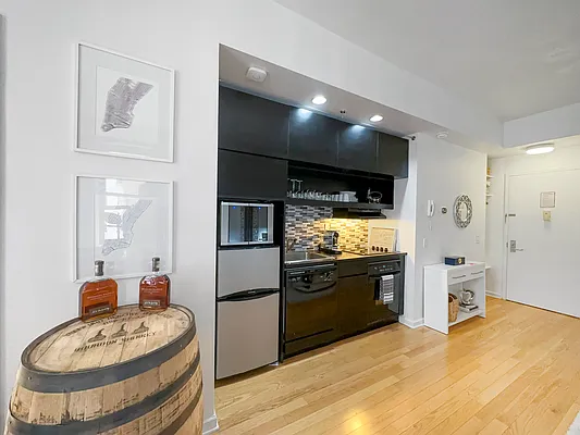 Rented by Keller Williams NYC | media 12