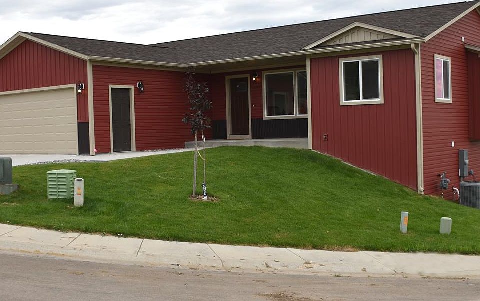 1st image of 235 Weeping Birch Ct