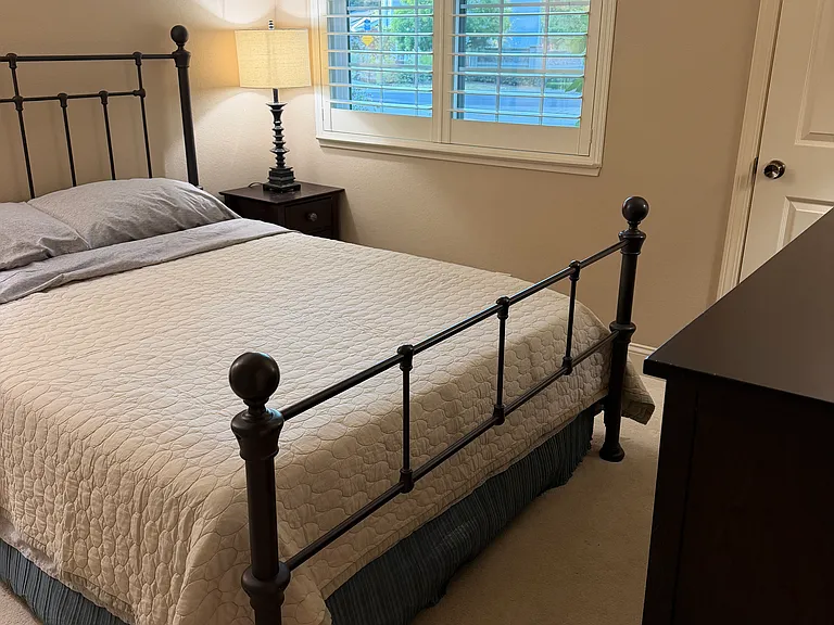 16 Cobblestone Ct #B — Photo 11