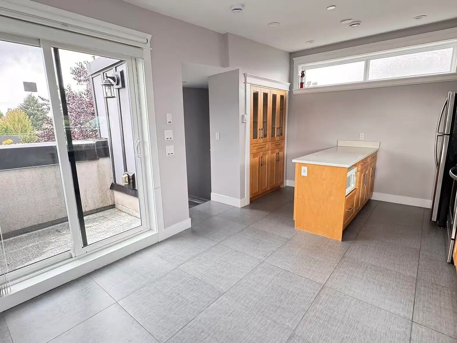 2 bed, 710 sqft, $2,800 — Photo 3