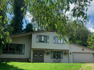 1333 Pulaski Mercer Rd, Mercer, PA 16137