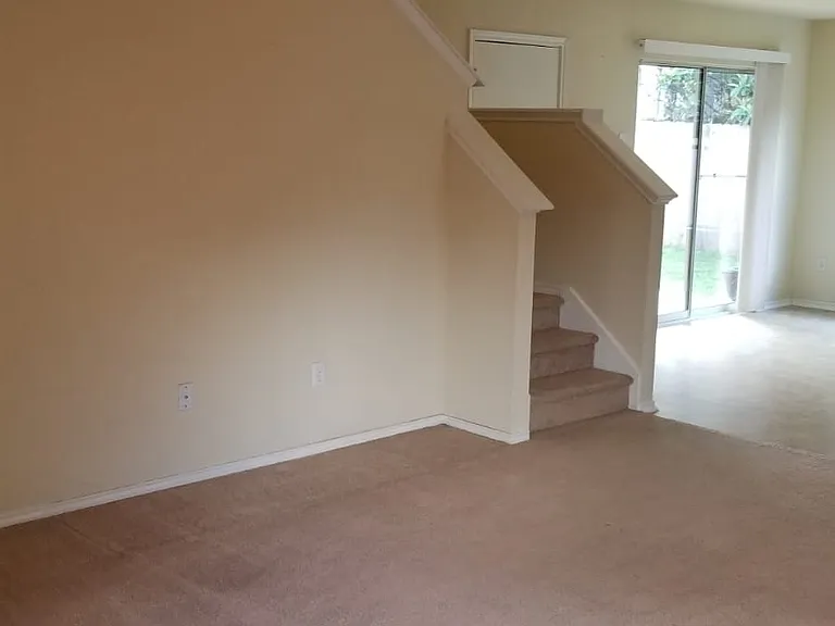 8010 Braes Run — Photo 27