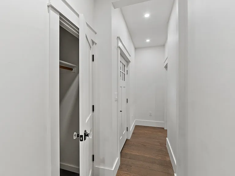 69 E Clinton Ave #A — Photo 20