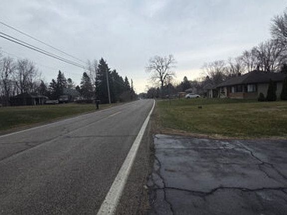 4th image of 53151 Fairchild Rd