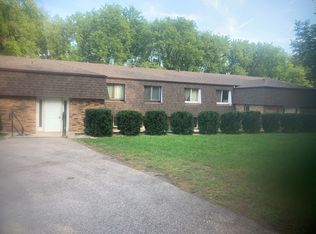 1604 Green Valley Dr #6, Janesville, WI 53546
