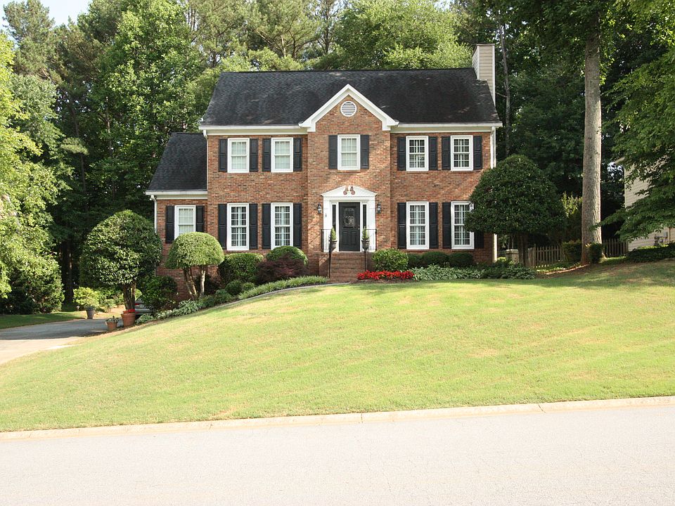 1st image of 140 Threechop Dr NW