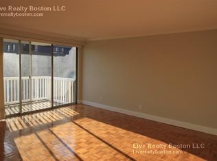 1542 Beacon St, Brookline, MA 02446