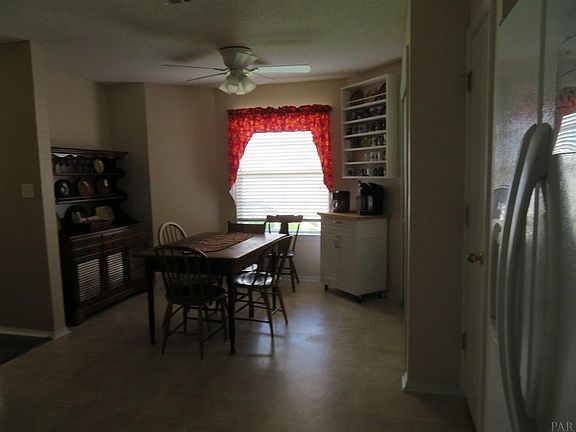 5th image of 630 Hanley Downs Dr