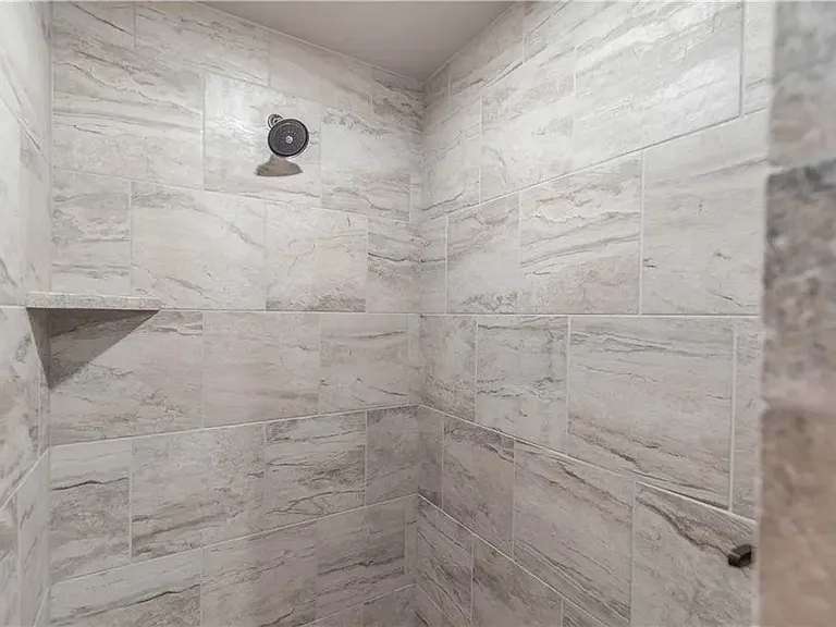 4201 Clevenger Dr — Photo 22