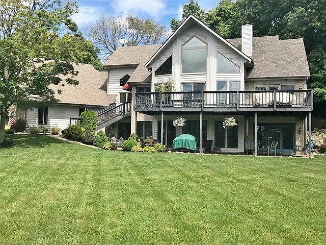 1513 Brookview Blvd photo 1