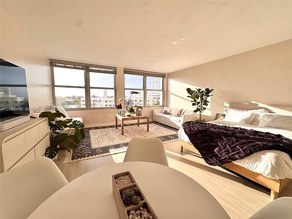 3rd image of 2899 Collins Ave APT 550