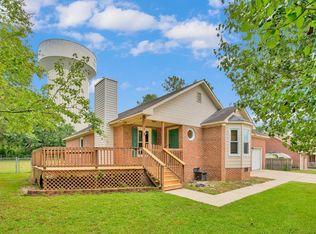 121 Windsor Ln, Raeford, NC 28376