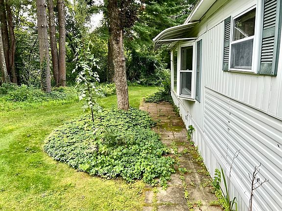 2nd image of 18 Sunnydale Cir