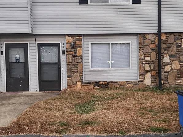 3616 Us Highway 221 N APT 43, Marion, NC 28752