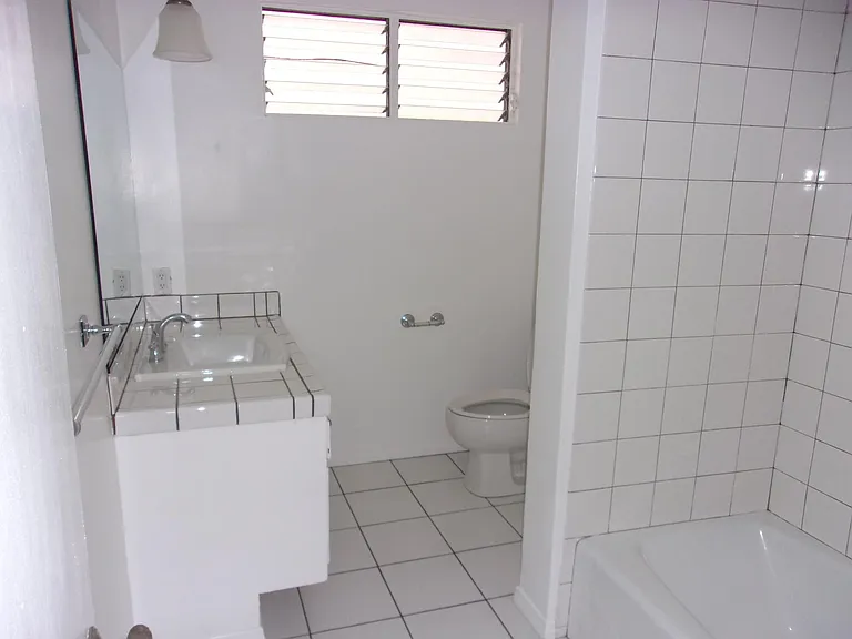 11334 Nebraska Ave — Photo 6