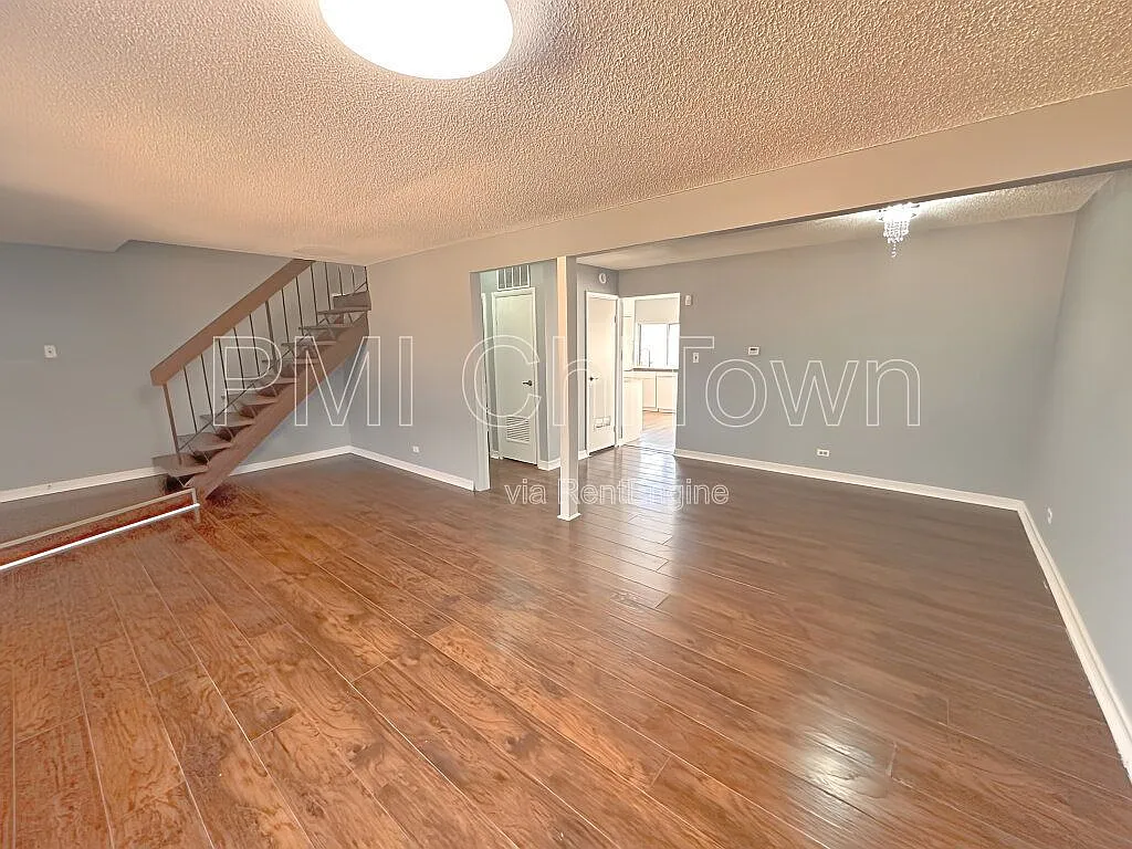 Building Photo - 5573 Court F