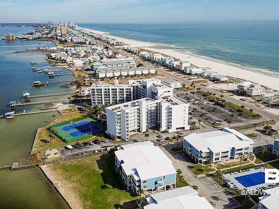 4th image of 1832 W Beach Blvd #A-902