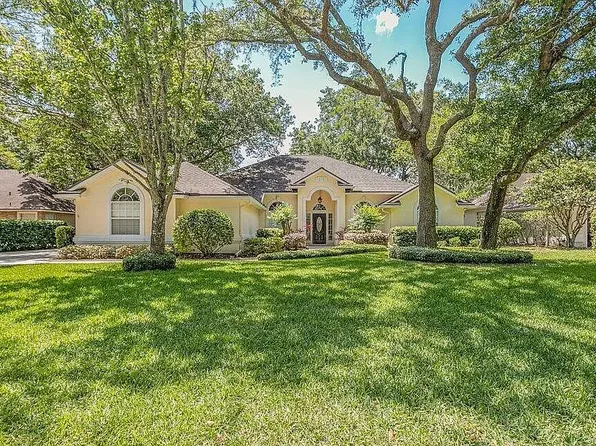 905 Quincy Ct, Saint Johns, FL 32259