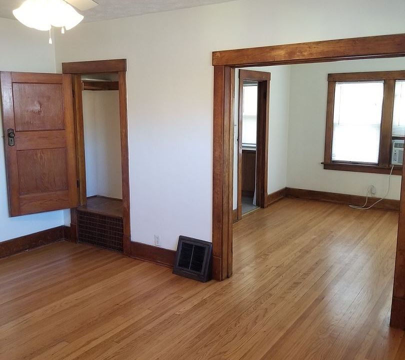 1st image of 928 N 40th St