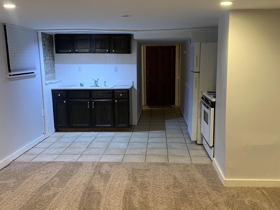 1st image of 3316 N Southport Ave #1G