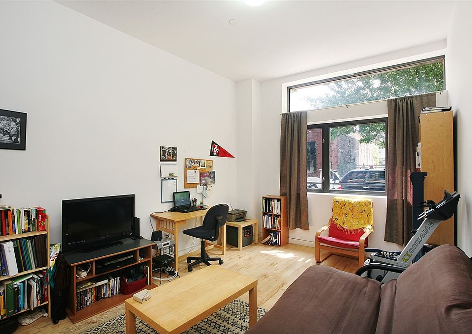 1st image of 227 E 111th St APT 1B