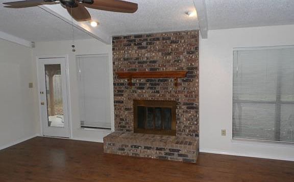 2nd image of 904 Robinwood Ct