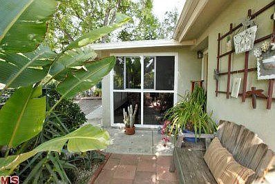 1st image of 928 Cresthaven Dr