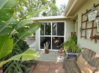 928 Cresthaven Dr, Los Angeles, CA 90042