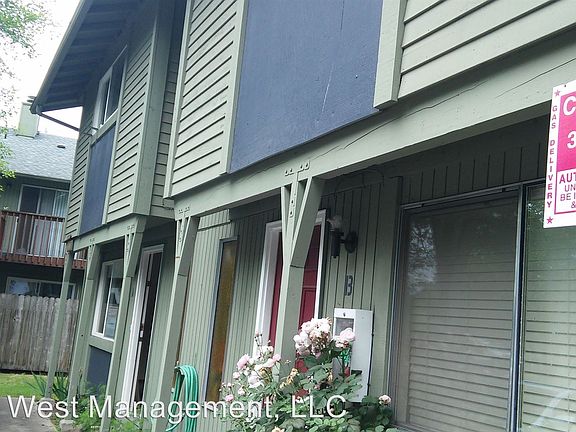 2nd image of 1719 NE 116th St #24