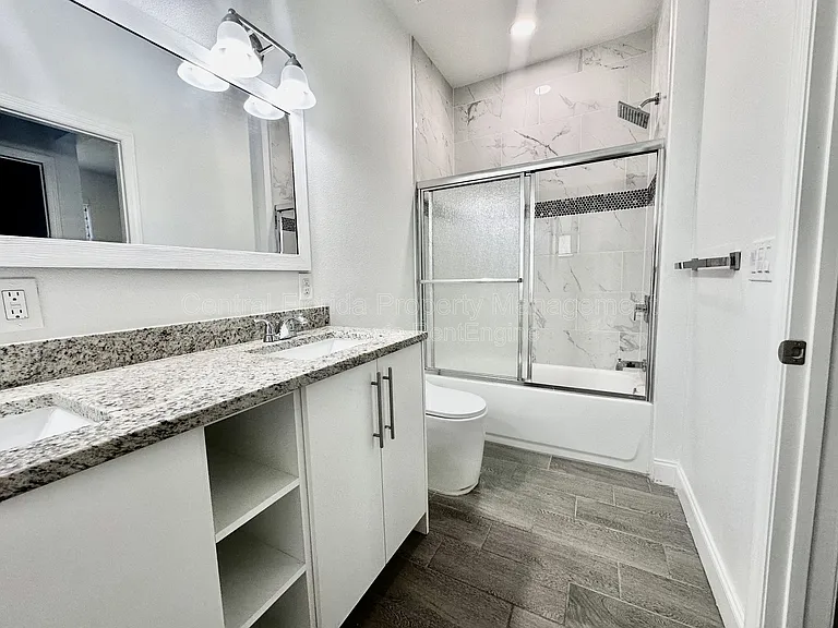 774 W 9th St — Photo 15