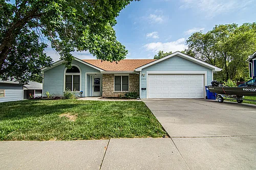 2102 Sunflower Ct Photo 1