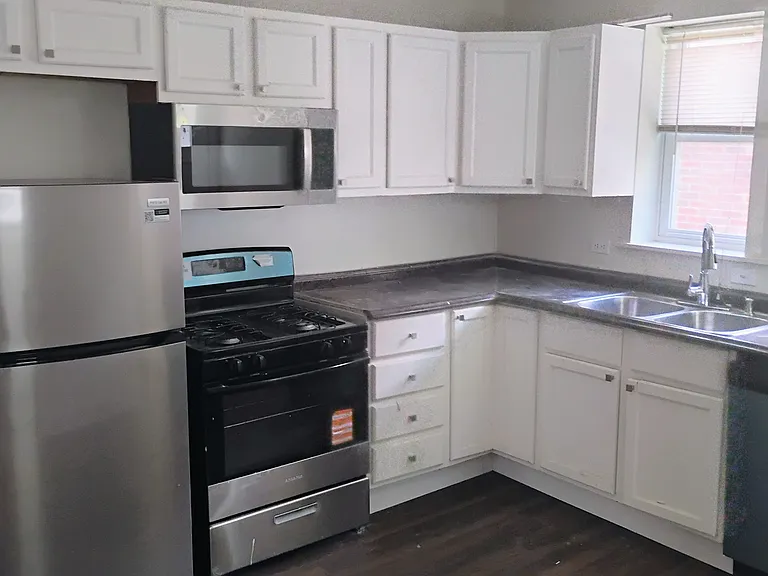 8213 John Pl — Photo 17