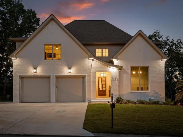 3520 Sweetshrub Way, Signal Mountain, TN 37377