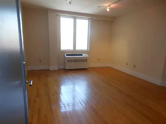 Rented by Urban Realty NYC | media 19